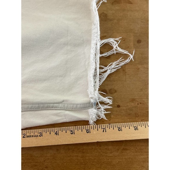 Calvin Klein Shorts Mens 36 Cut Offs Jean‎ Shorts - Picture 6 of 9